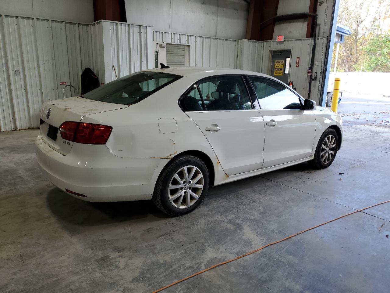 2013 VOLKSWAGEN JETTA