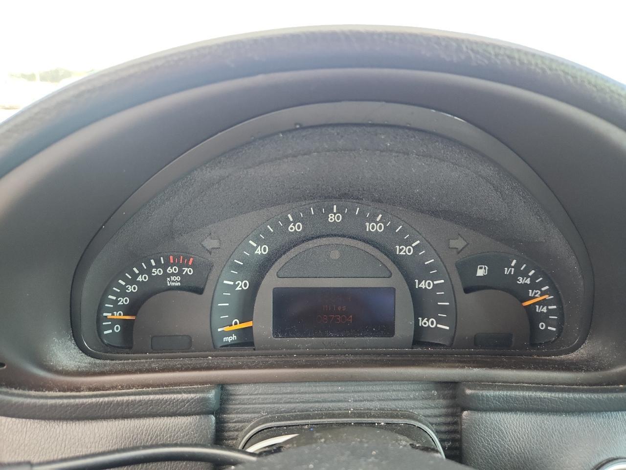 2004 MERCEDES-BENZ C-CLASS