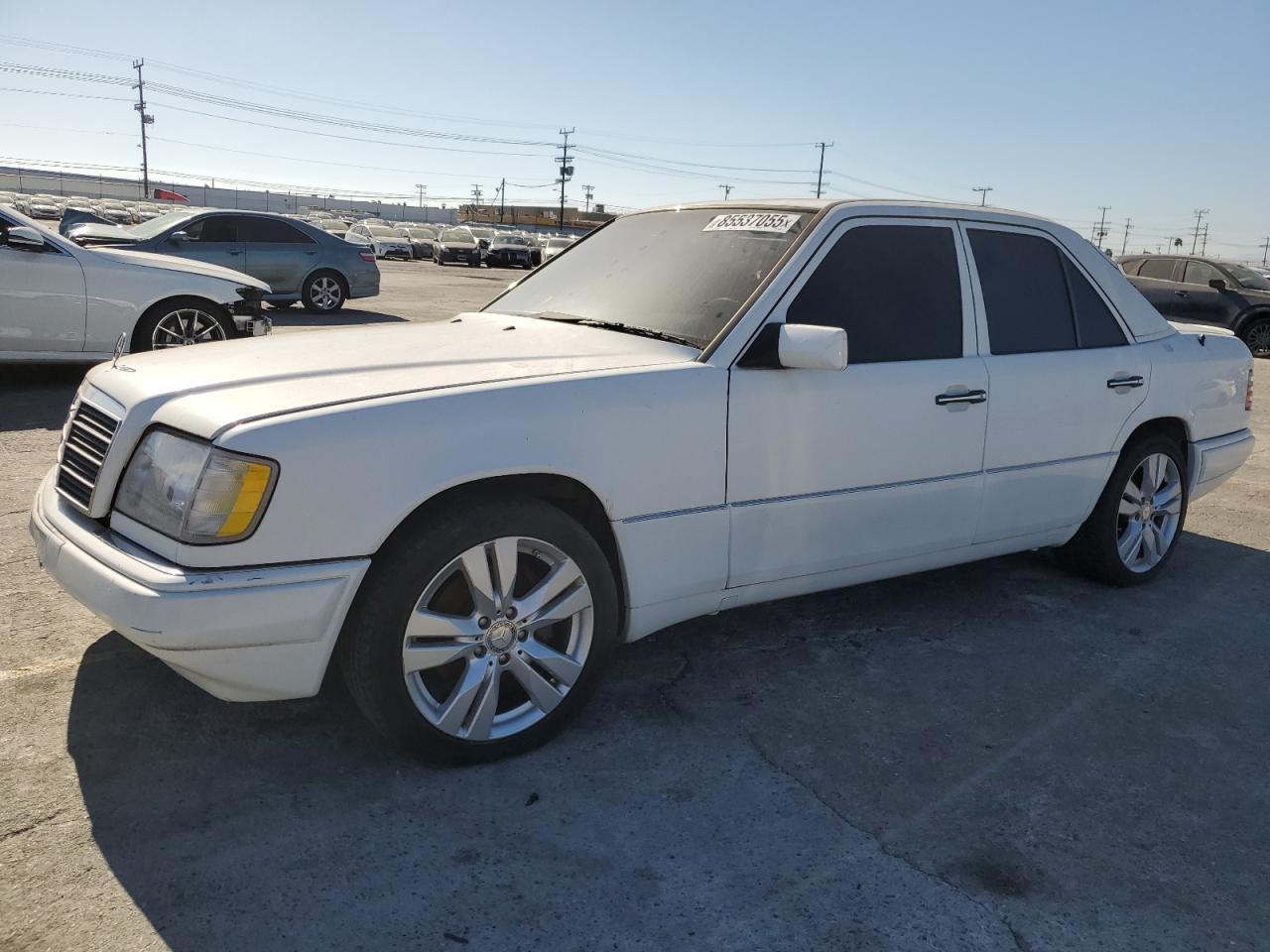 1995 MERCEDES-BENZ E-Class