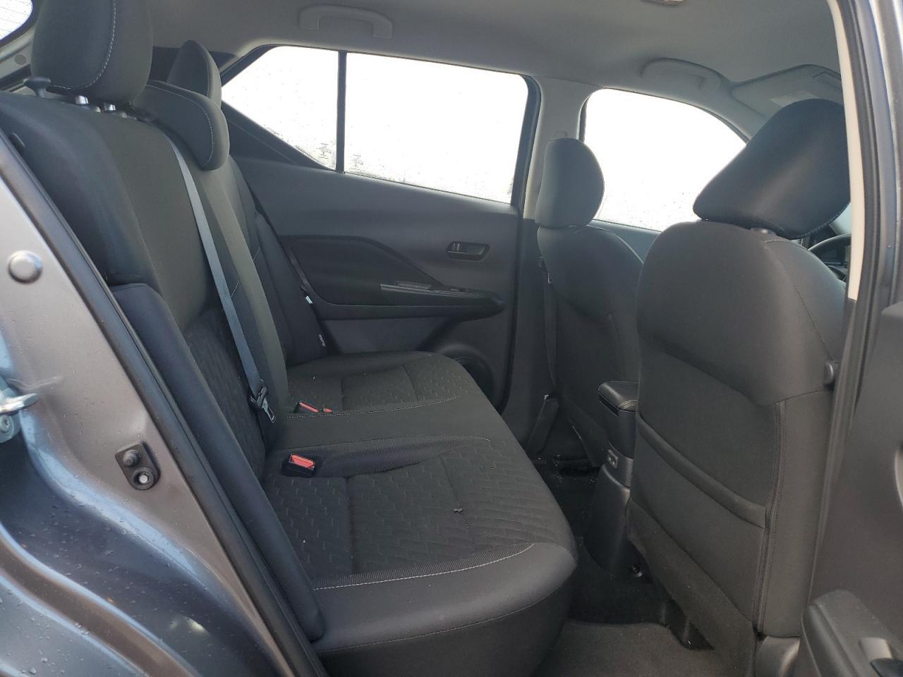 2021 NISSAN KICKS