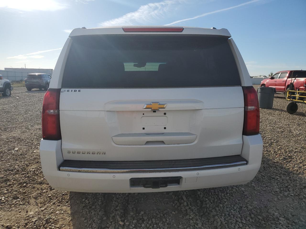2016 CHEVROLET Suburban