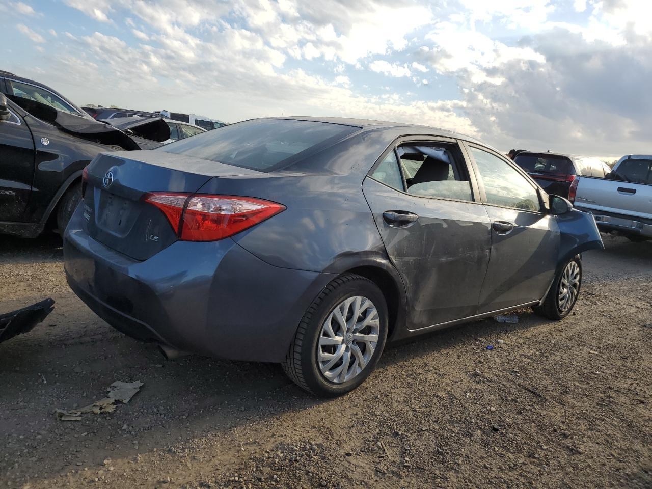 2018 TOYOTA COROLLA