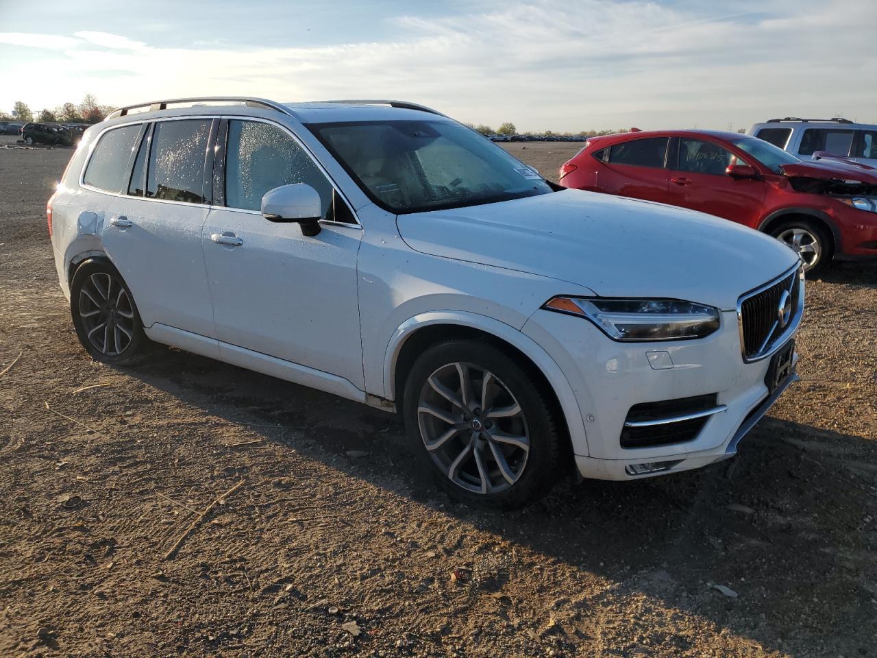 2016 VOLVO XC90