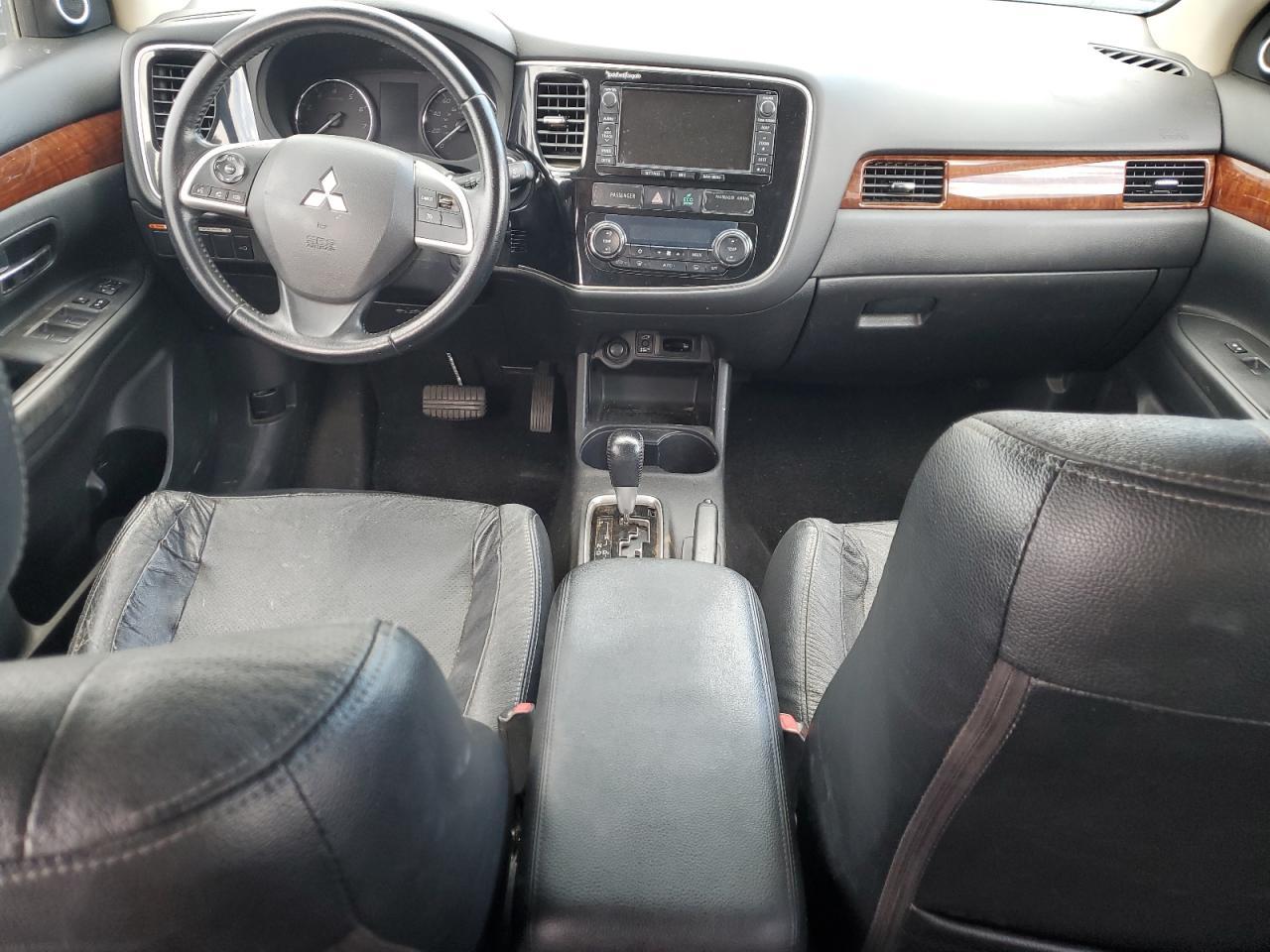 2015 MITSUBISHI outlander