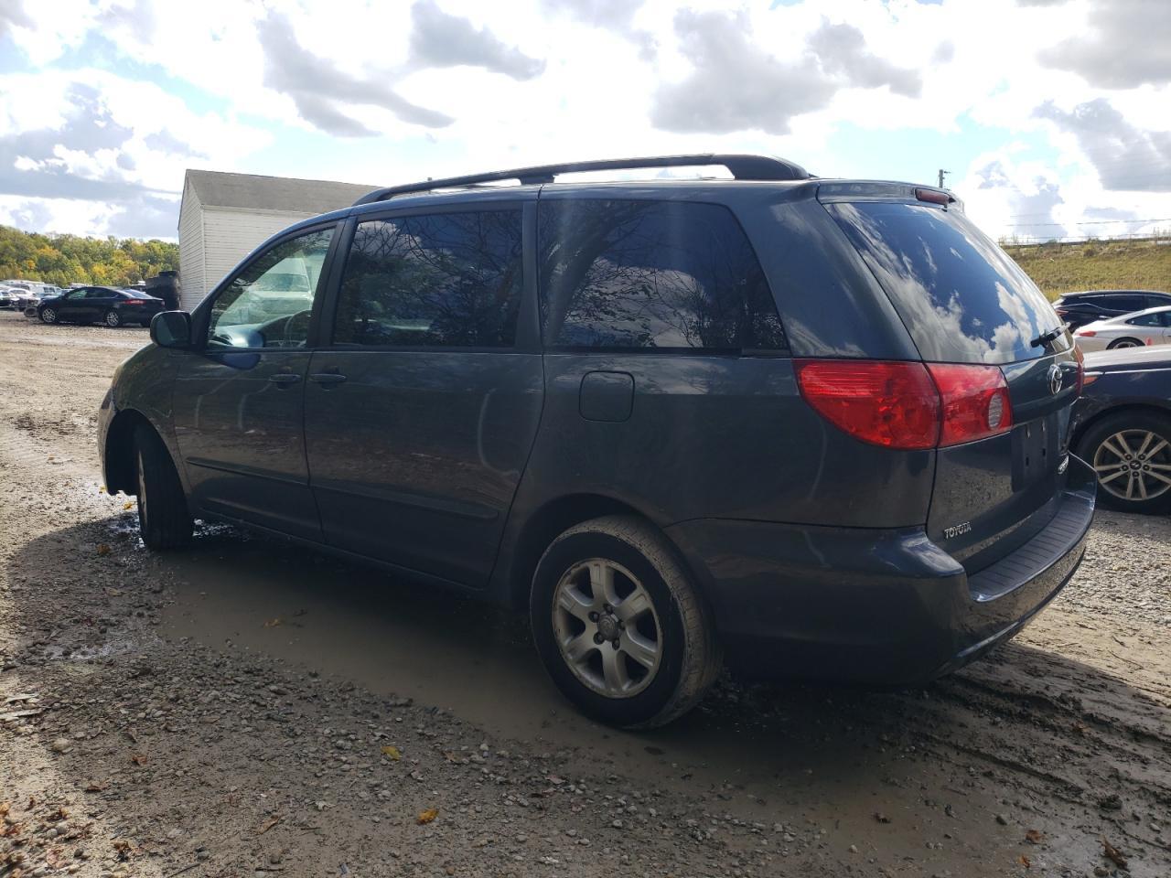 2008 TOYOTA SIENNA