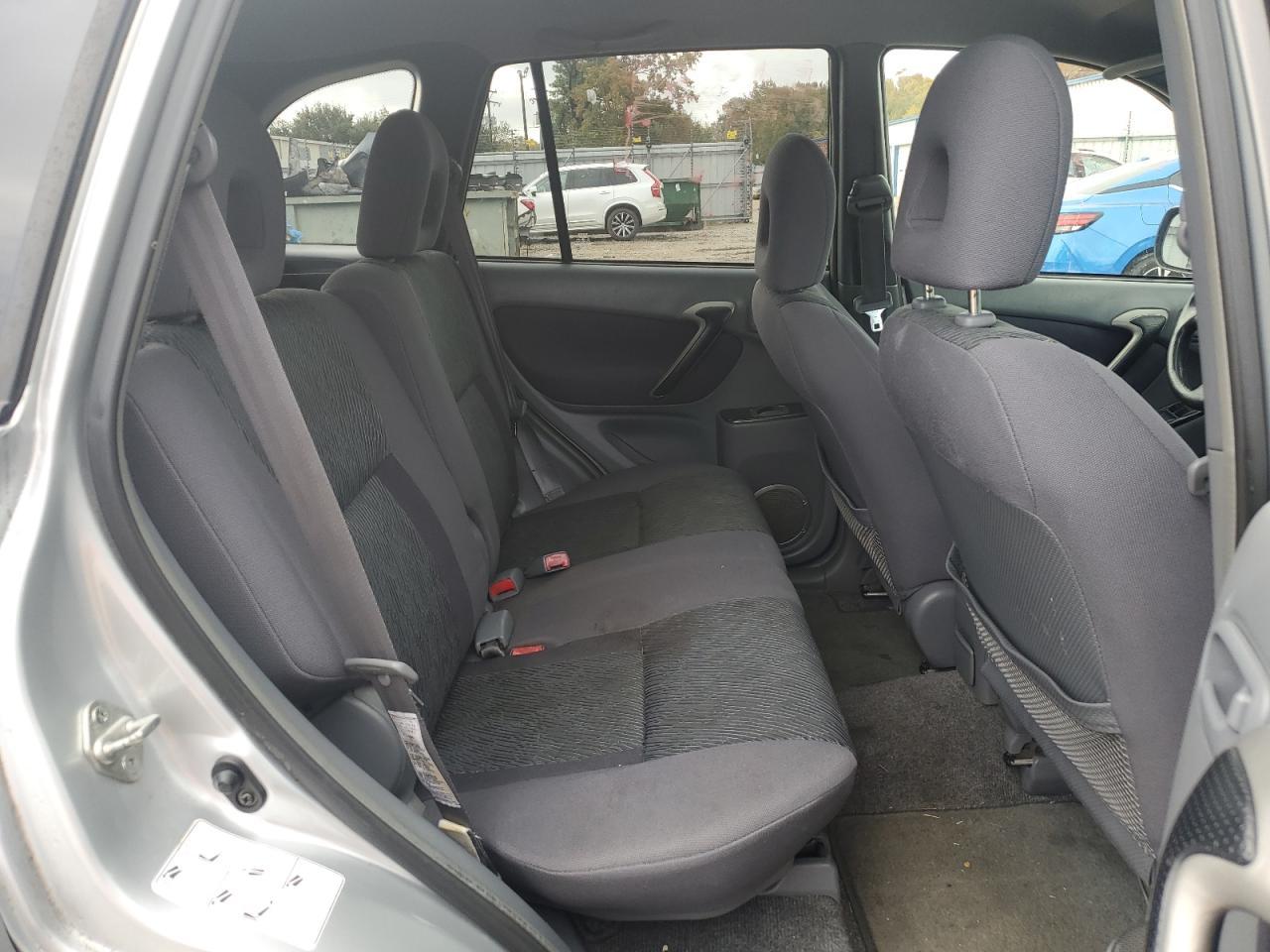 2002 TOYOTA RAV4
