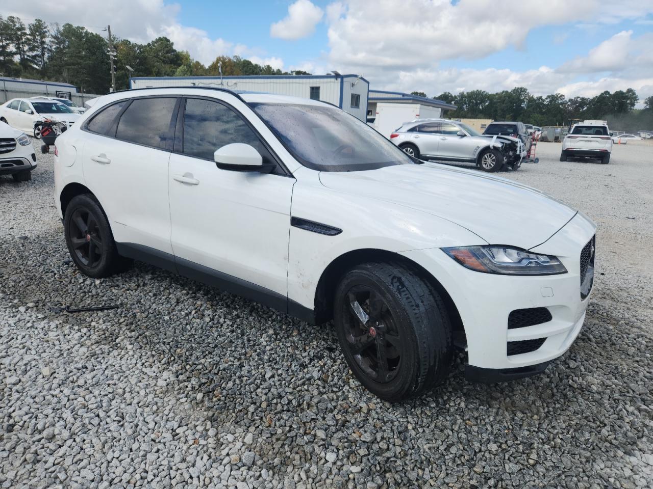 2017 JAGUAR F-Pace