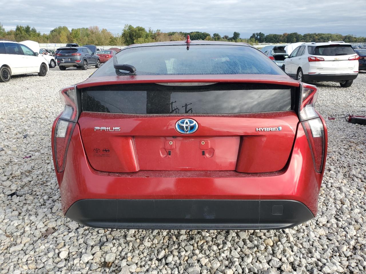 2016 TOYOTA PRIUS
