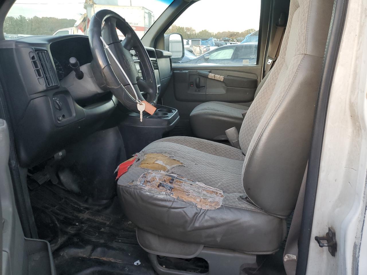 2003 CHEVROLET EXPRESS 2500