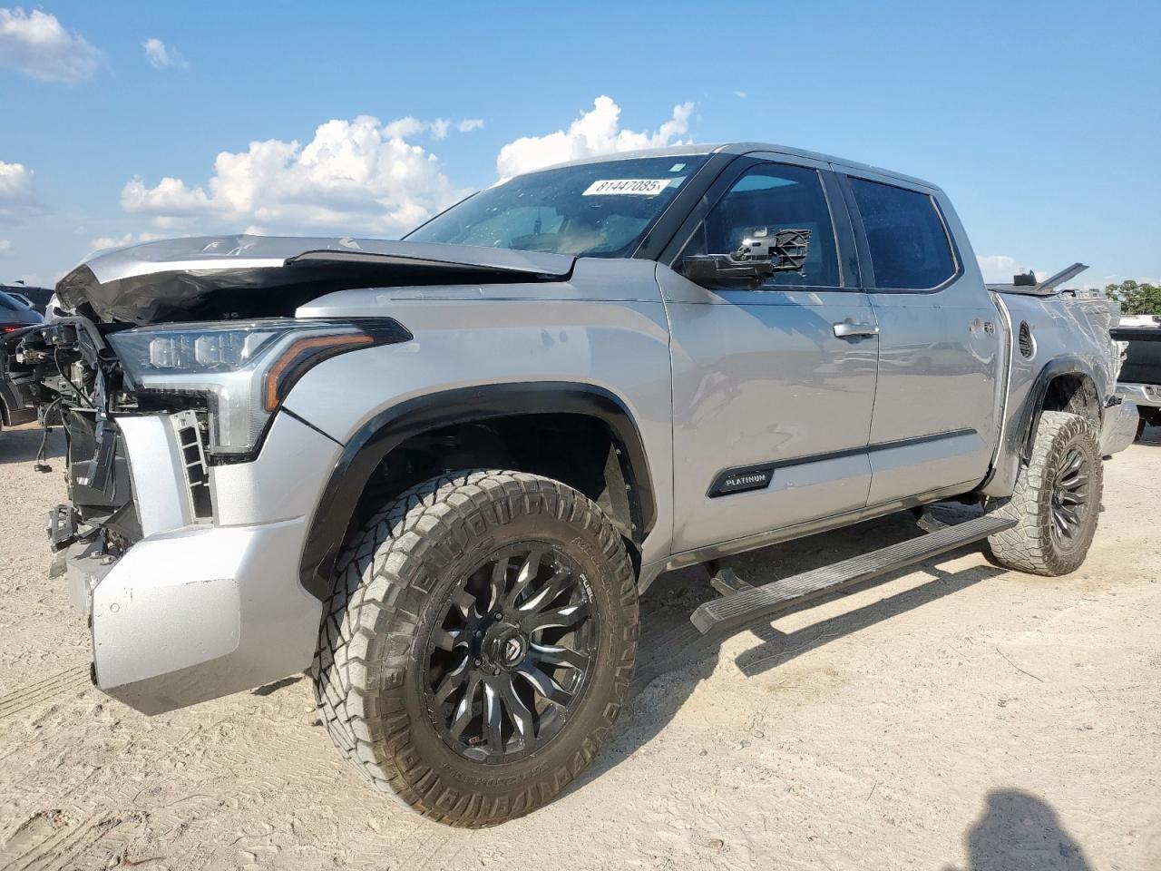 2024 TOYOTA TUNDRA