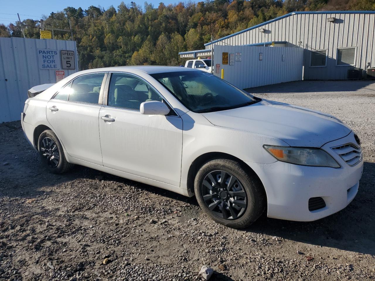2010 TOYOTA CAMRY