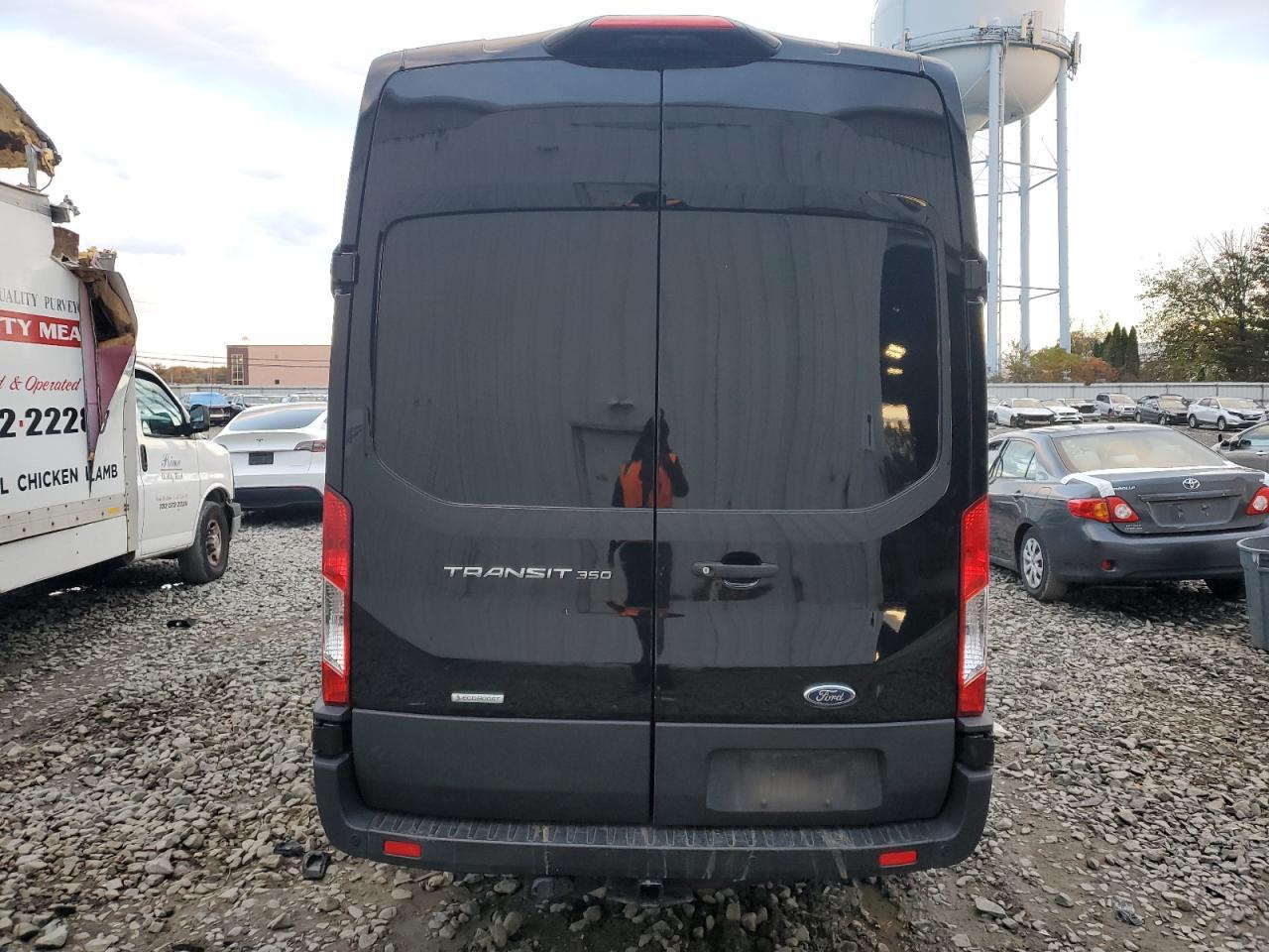 2022 FORD Transit