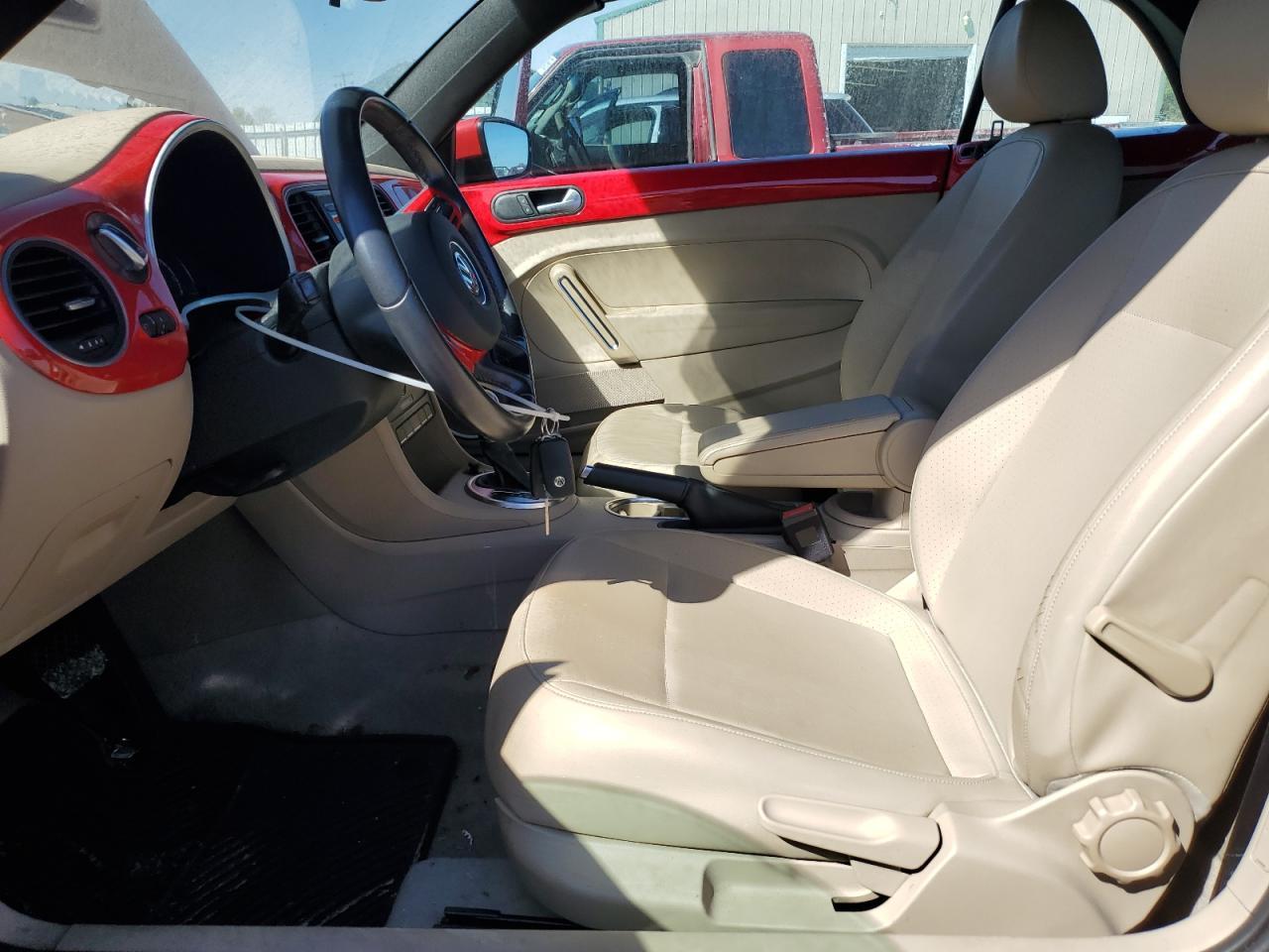 2015 VOLKSWAGEN Beetle