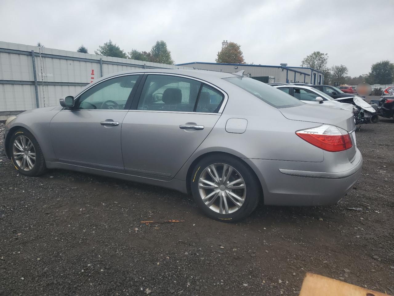 2010 HYUNDAI GENESIS