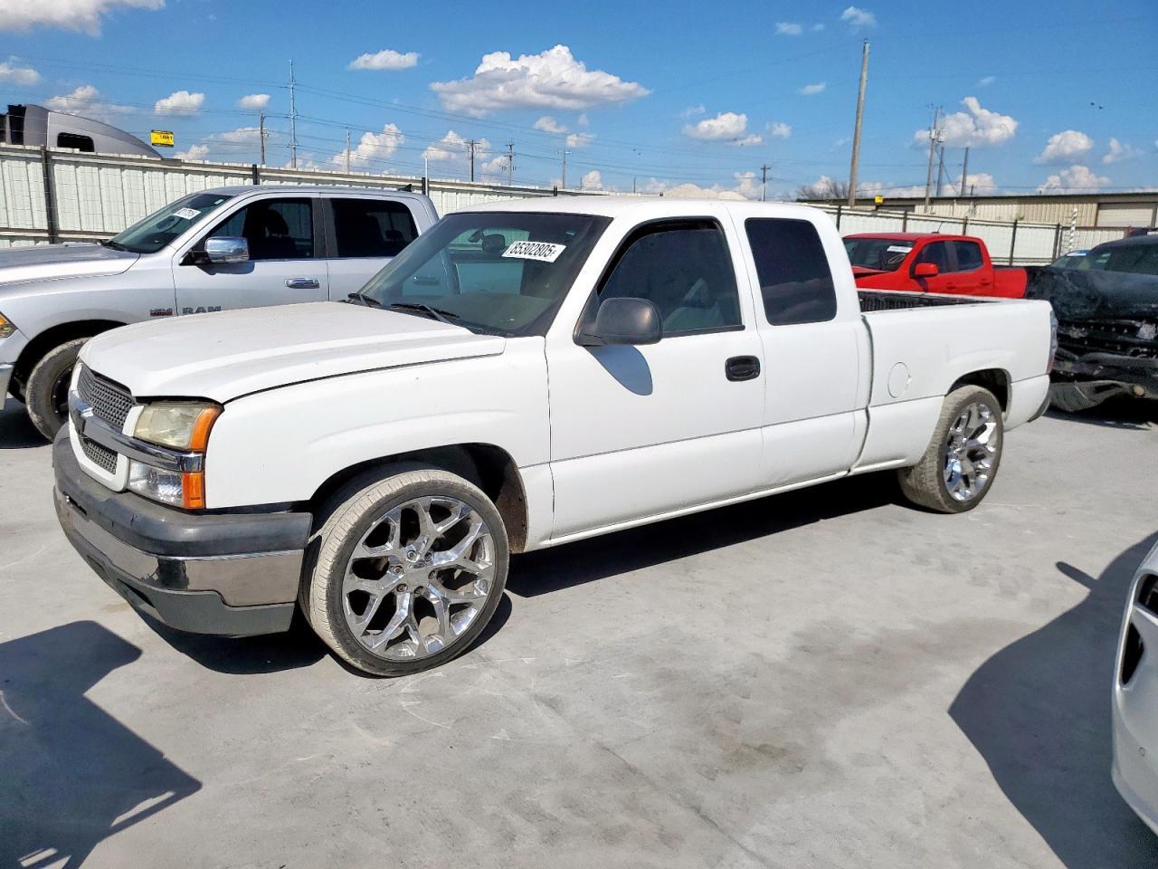 2004 CHEVROLET Silverado