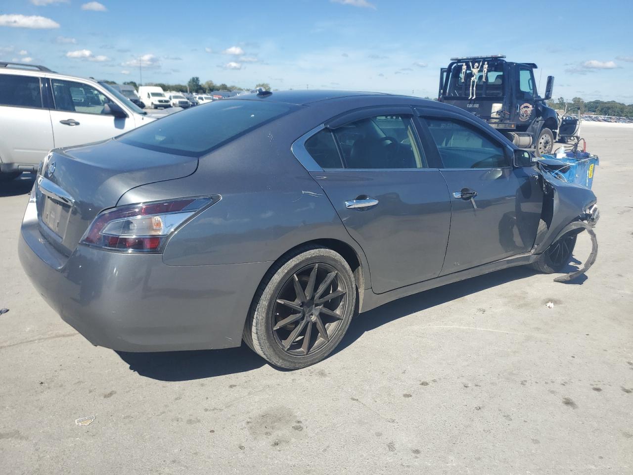 2014 NISSAN Maxima