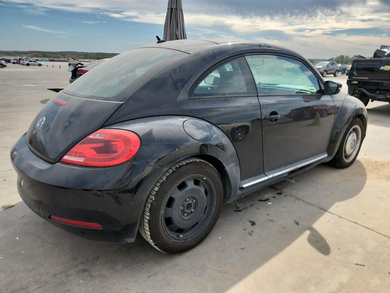 2012 VOLKSWAGEN Beetle