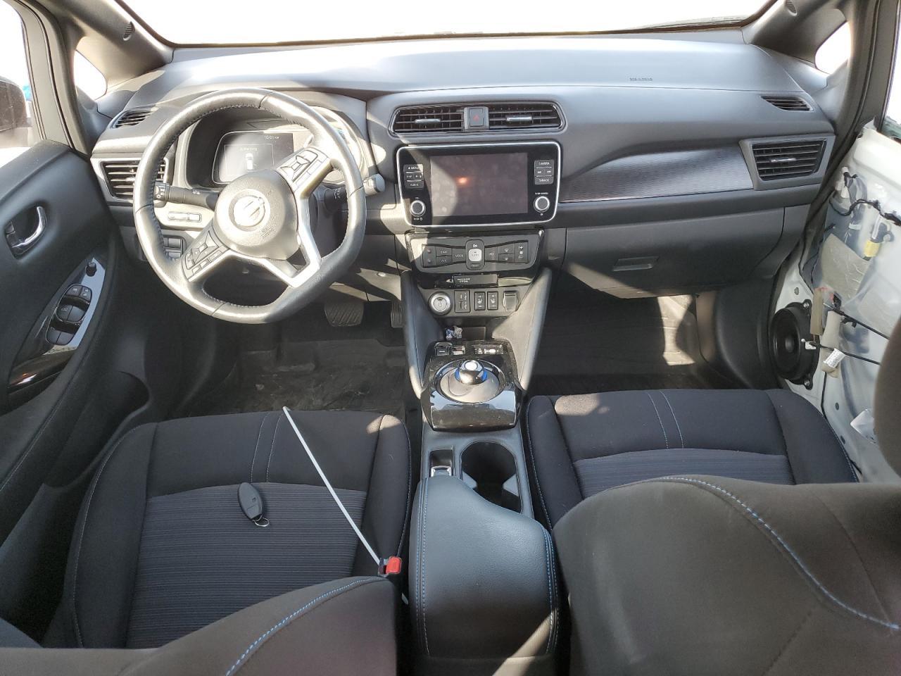 2023 NISSAN LEAF