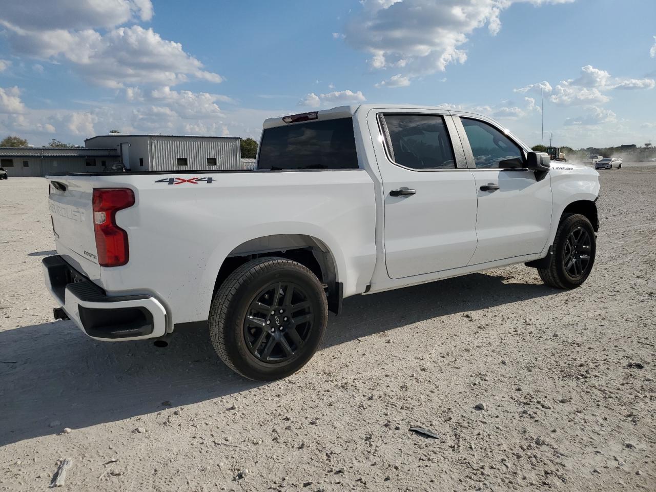 2025 CHEVROLET Silverado