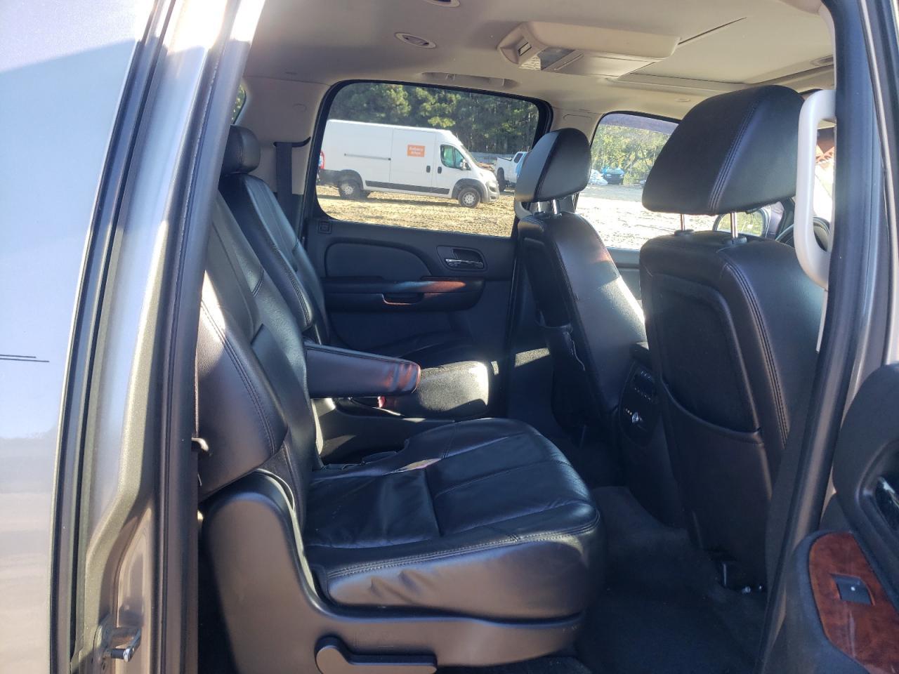 2008 CHEVROLET Suburban