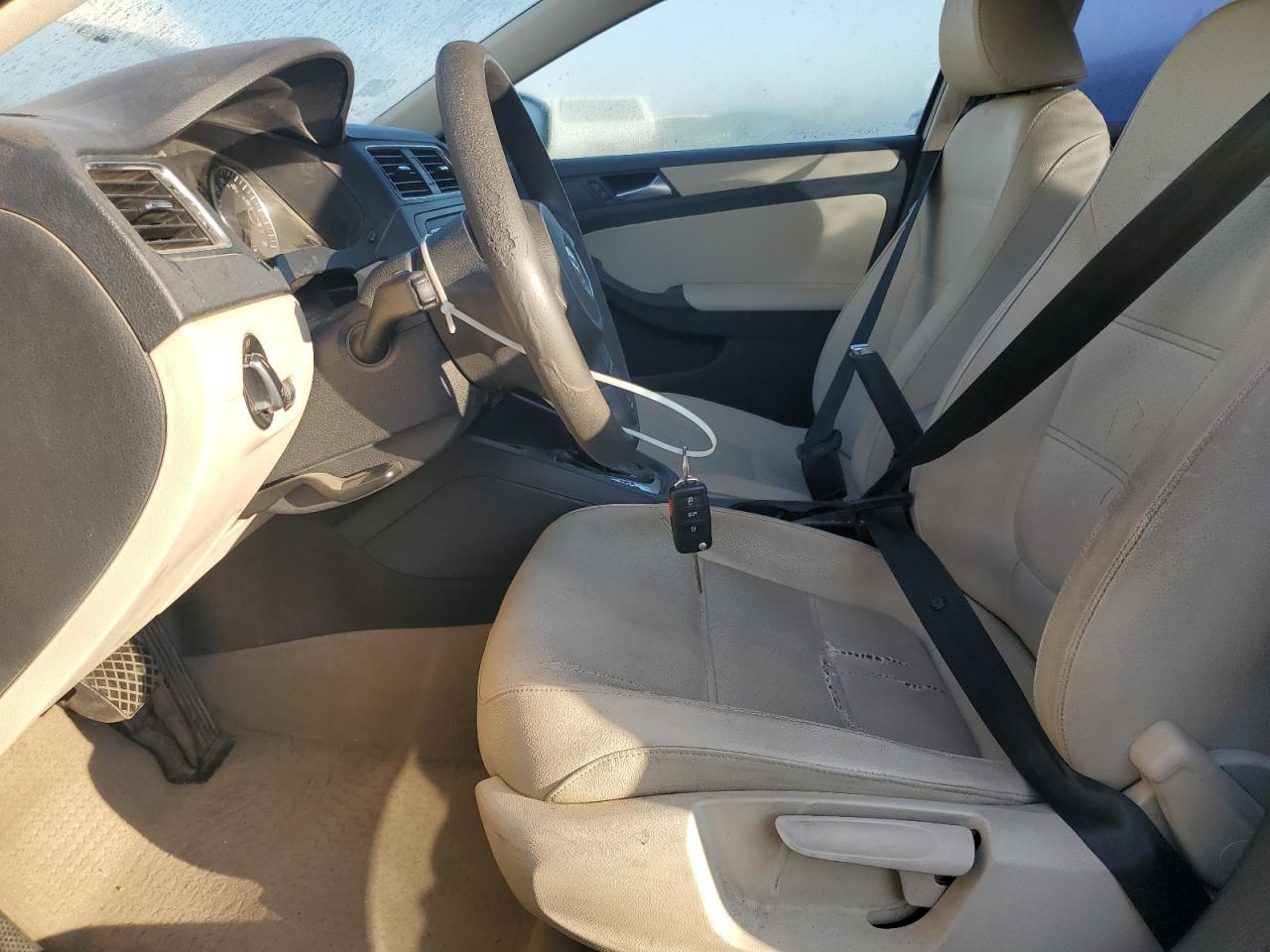 2012 VOLKSWAGEN JETTA
