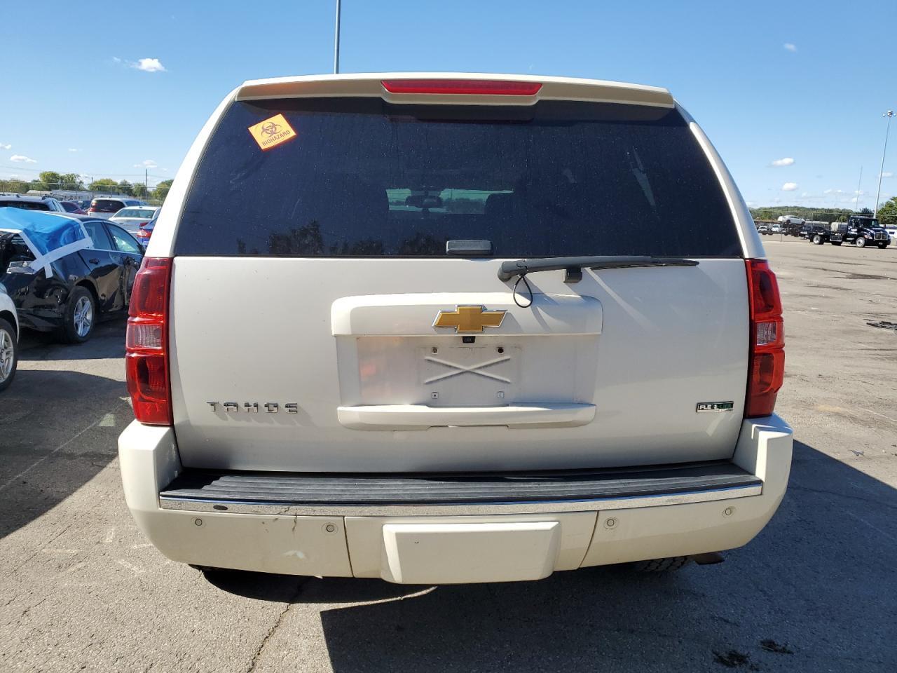2011 CHEVROLET Tahoe