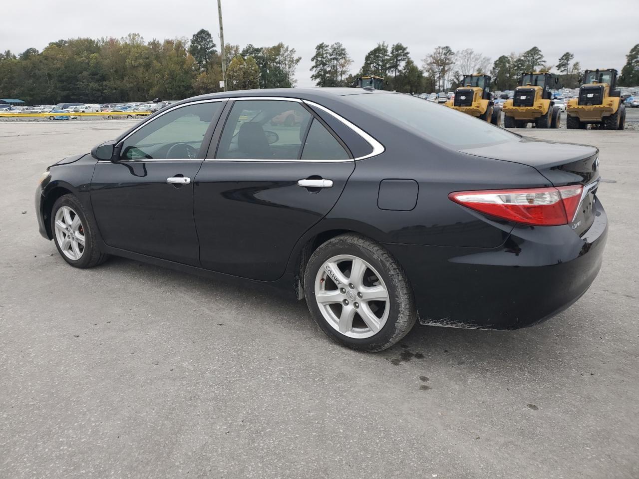 2015 TOYOTA CAMRY