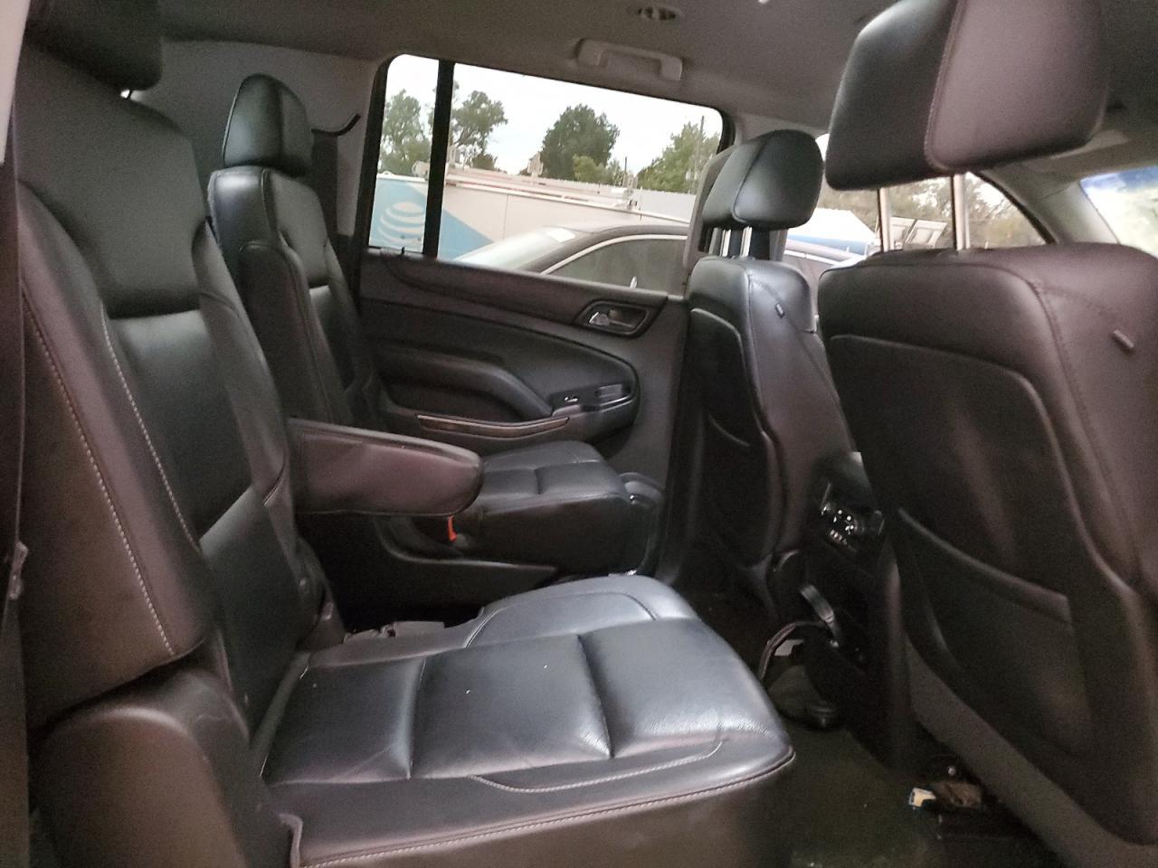 2015 CHEVROLET Suburban