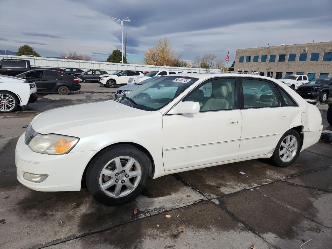 2000 TOYOTA Avalon