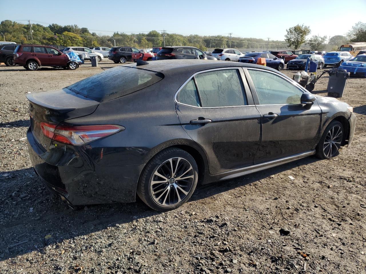 2019 TOYOTA CAMRY