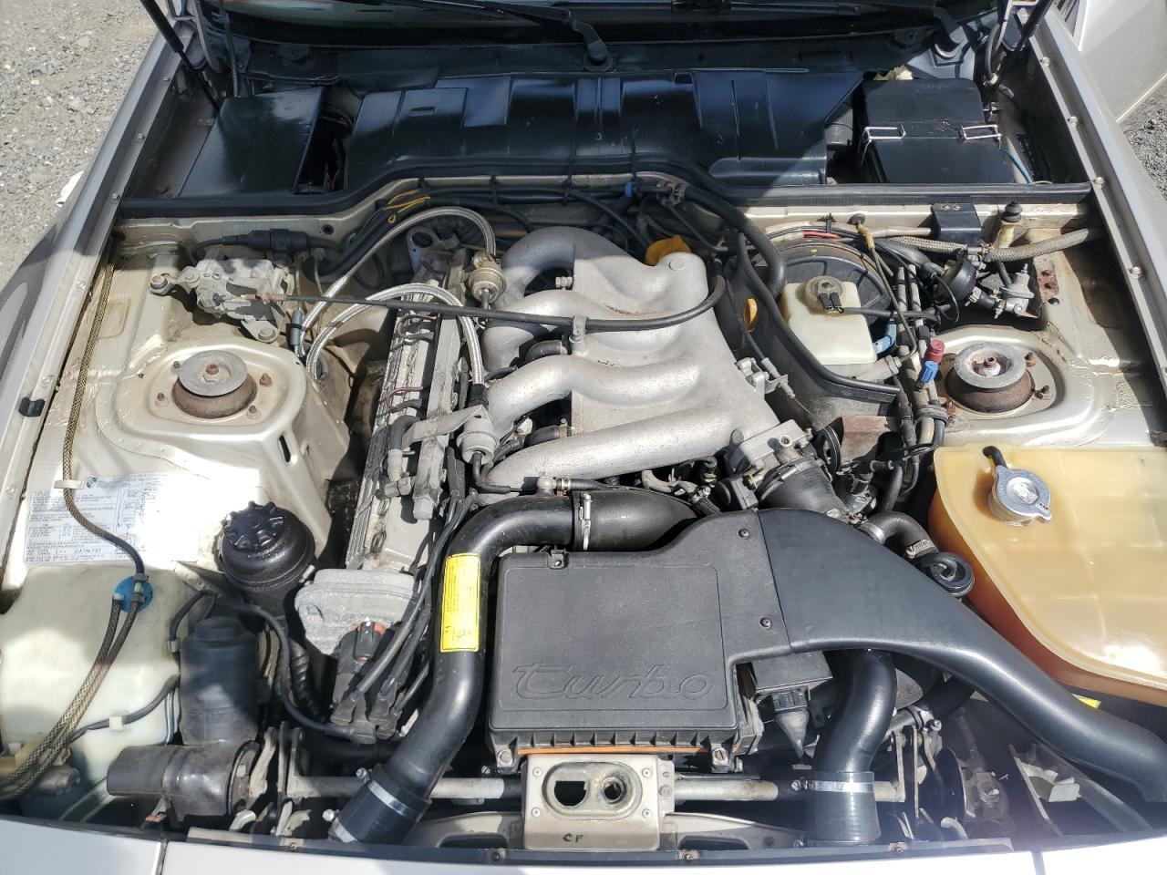 1986 PORSCHE 944