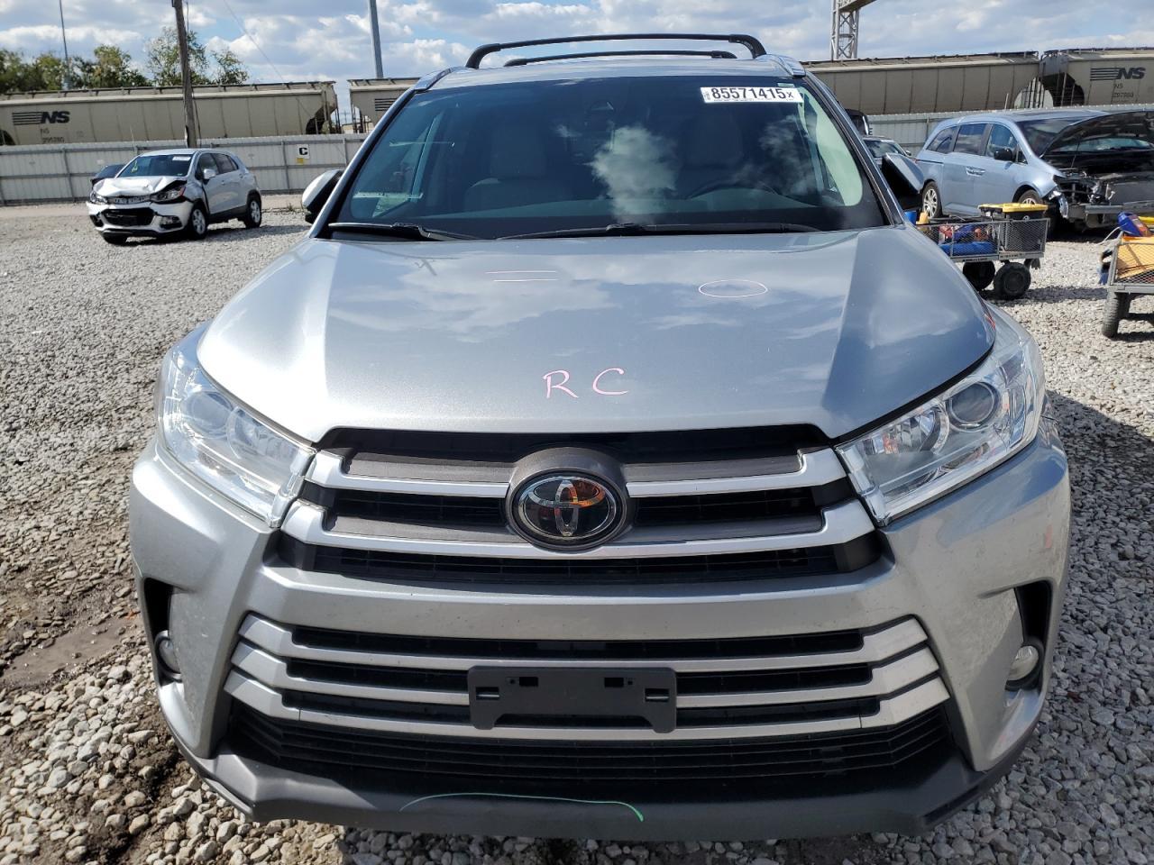 2018 TOYOTA HIGHLANDER