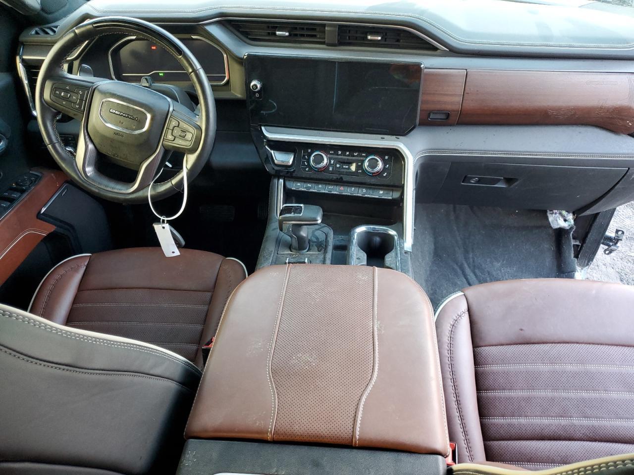 2023 GMC Sierra