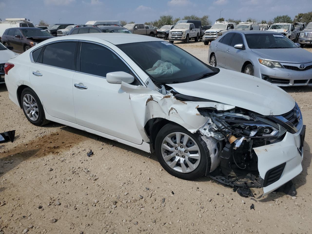 2017 NISSAN ALTIMA