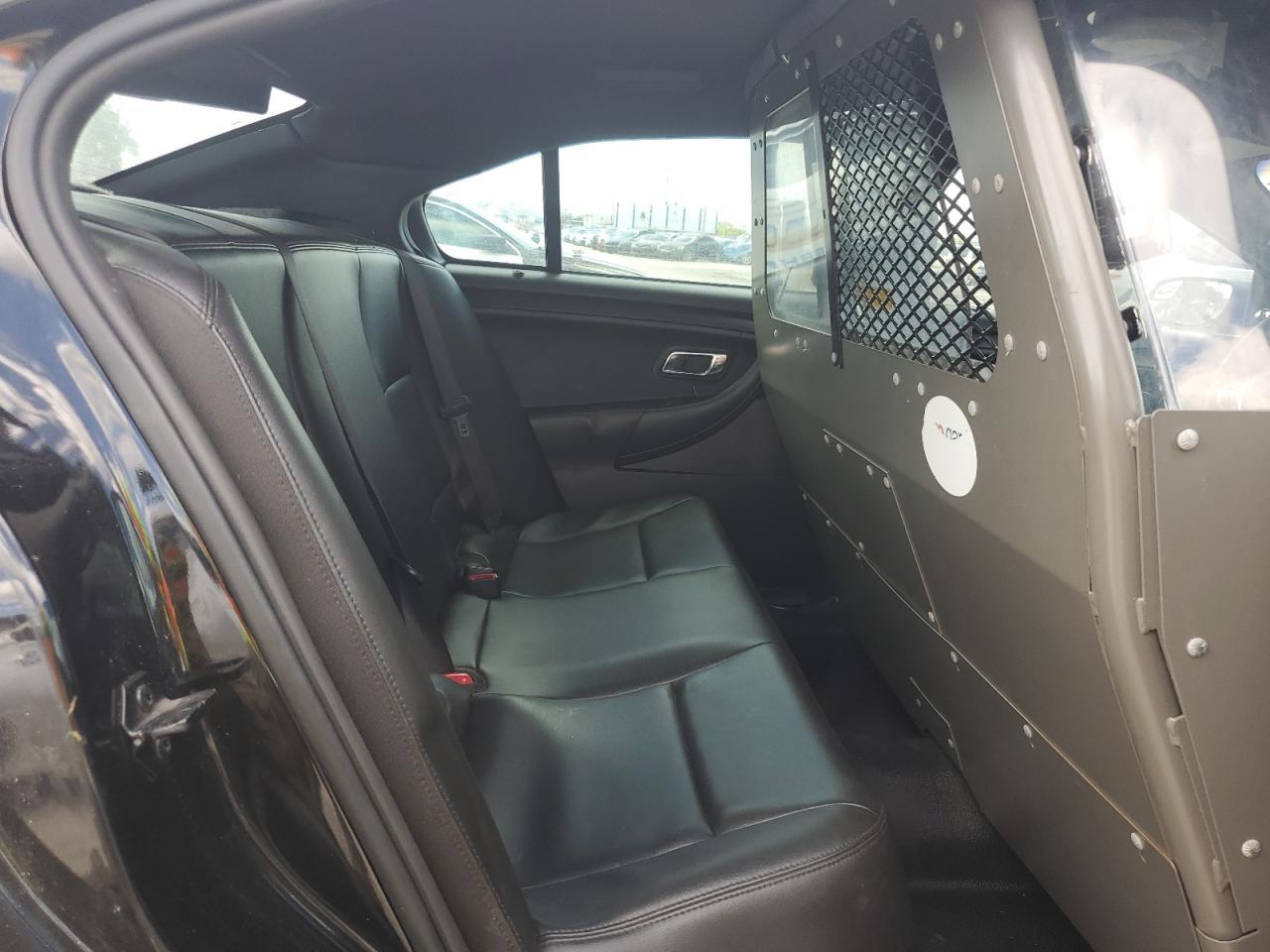 2013 FORD Taurus
