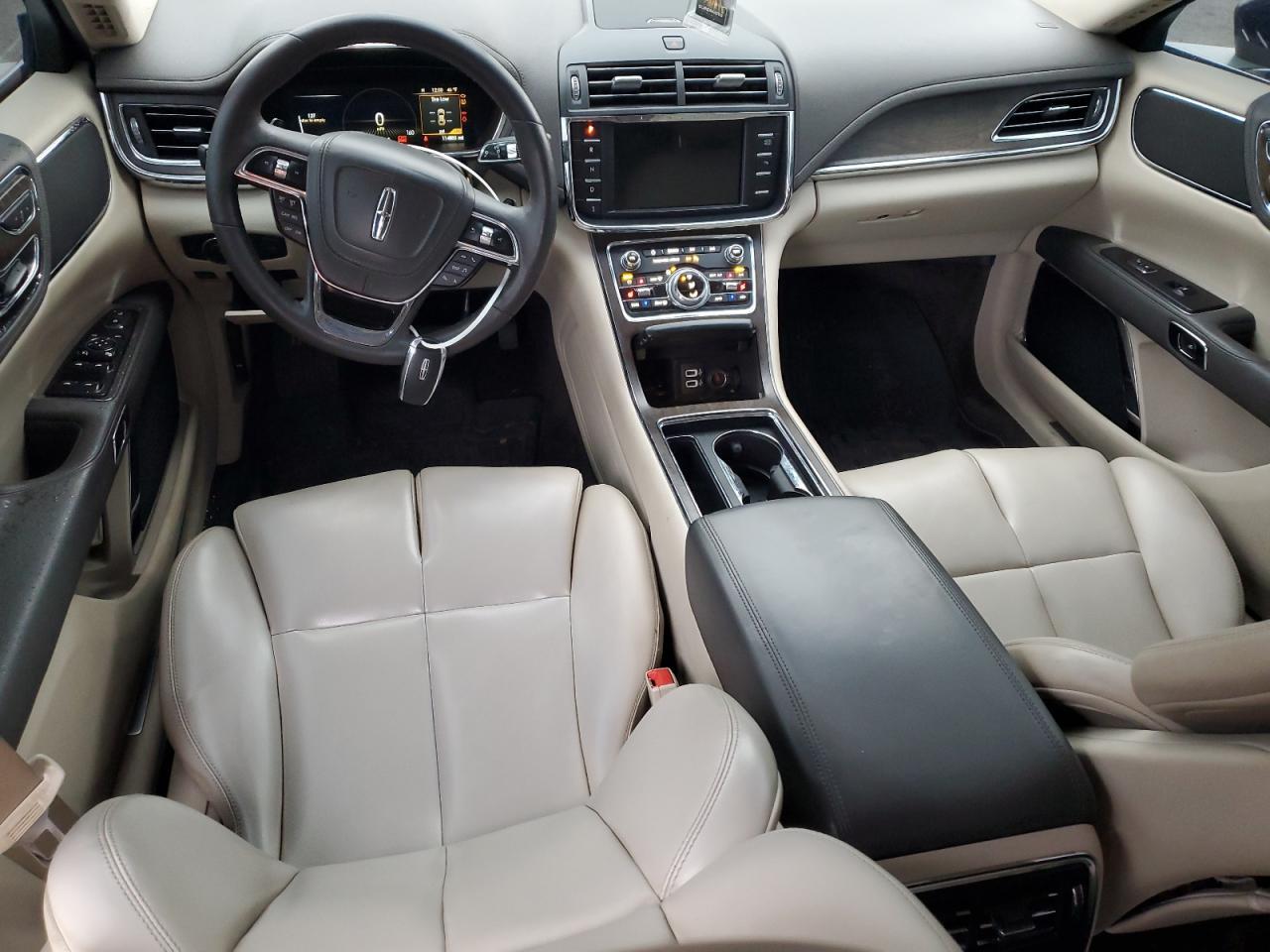 2017 LINCOLN Continental