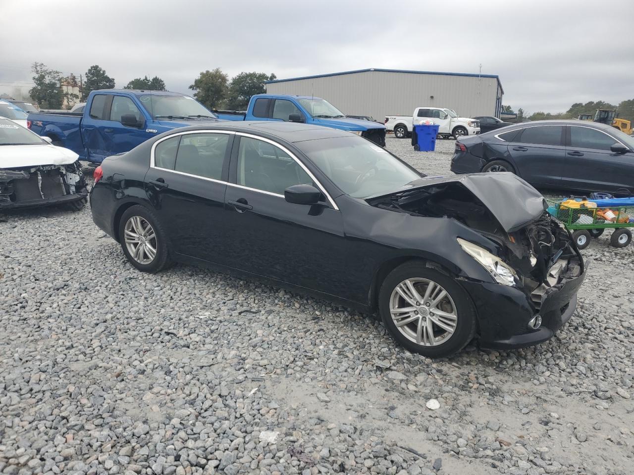 2013 INFINITI G37