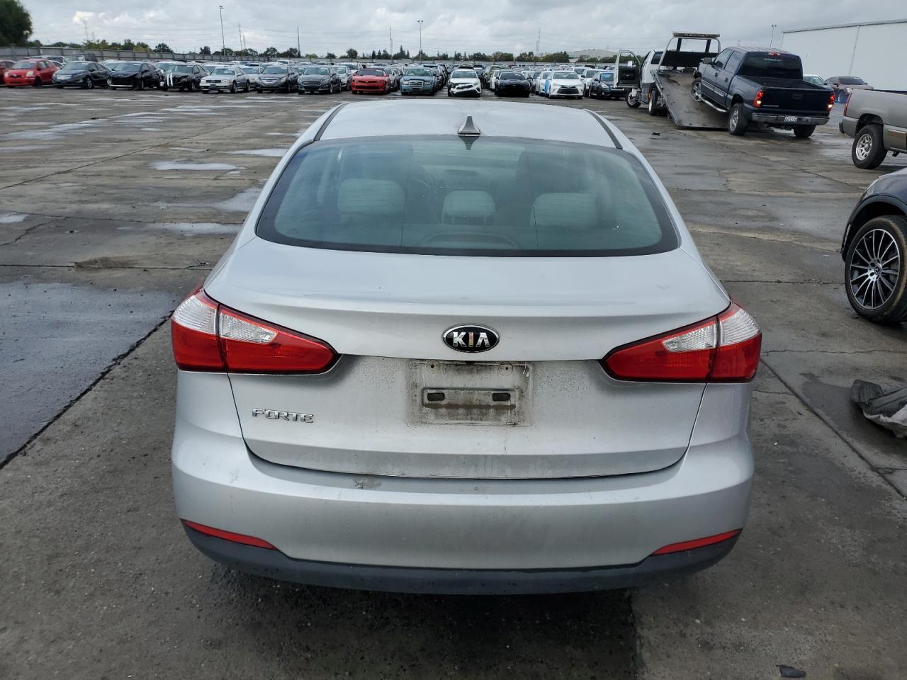 2016 KIA FORTE