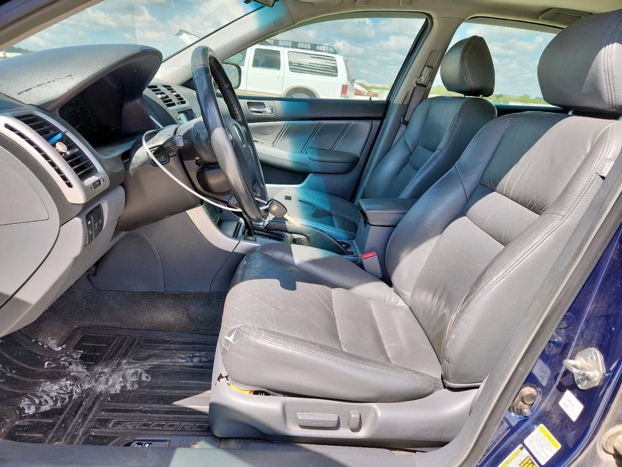 2004 HONDA ACCORD