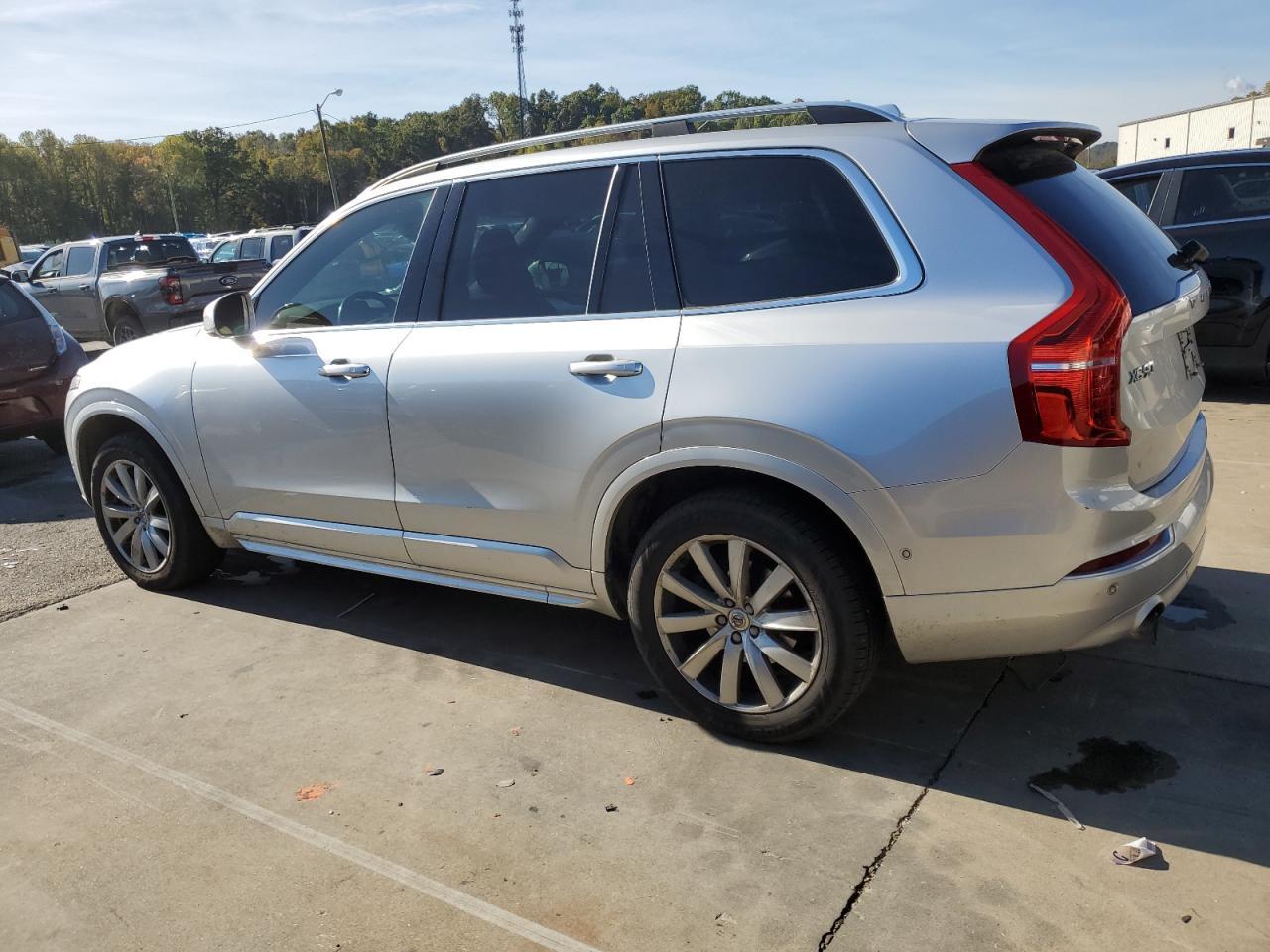 2018 VOLVO XC90