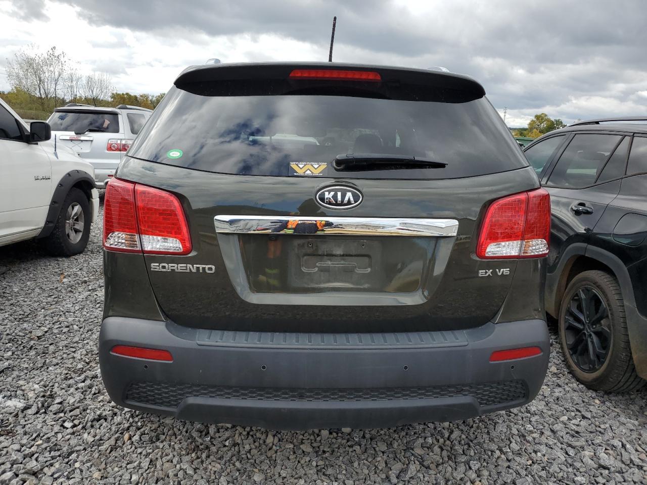 2011 KIA SORENTO