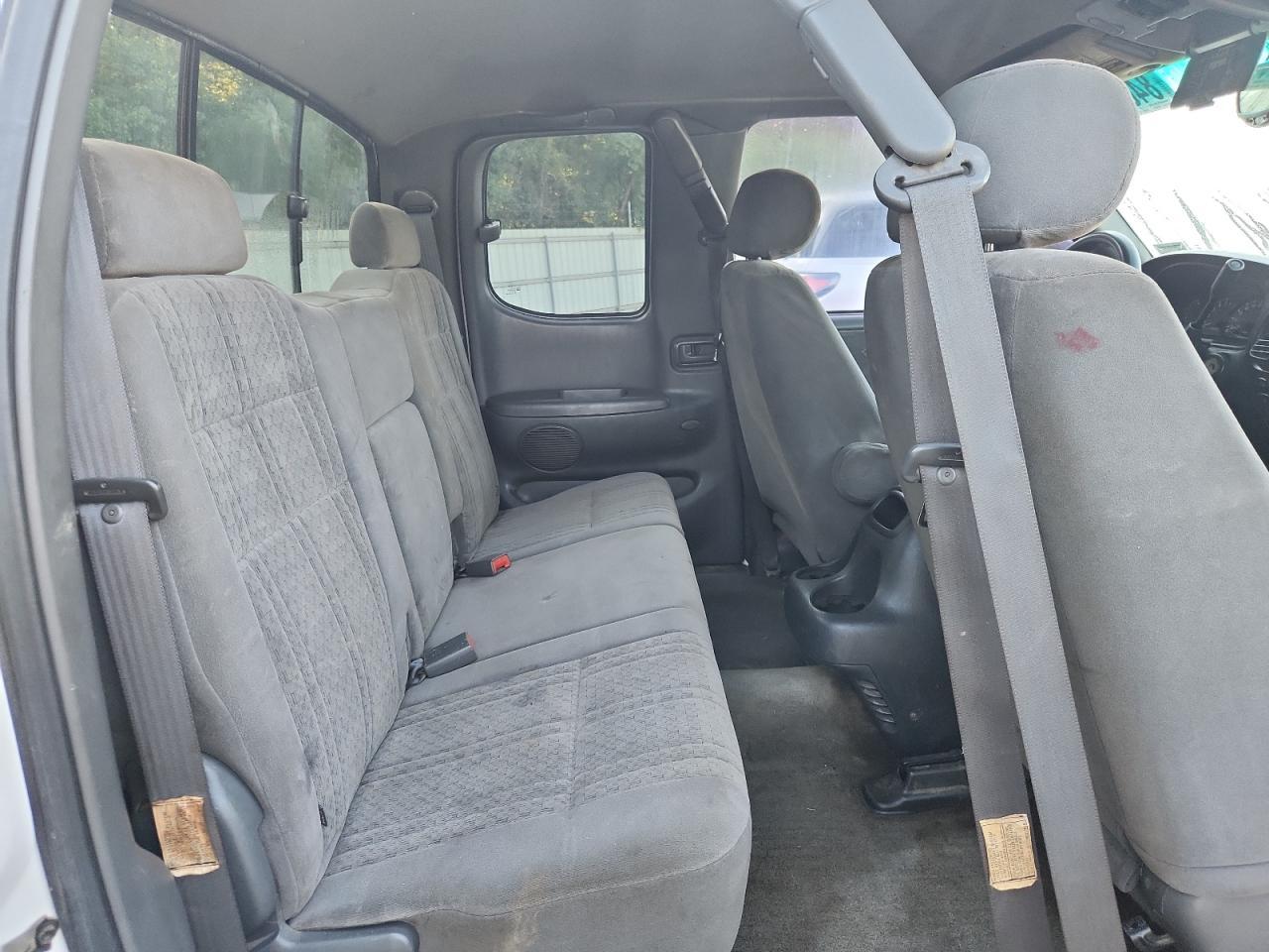 2004 TOYOTA TUNDRA