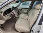 2002 LINCOLN Town Car