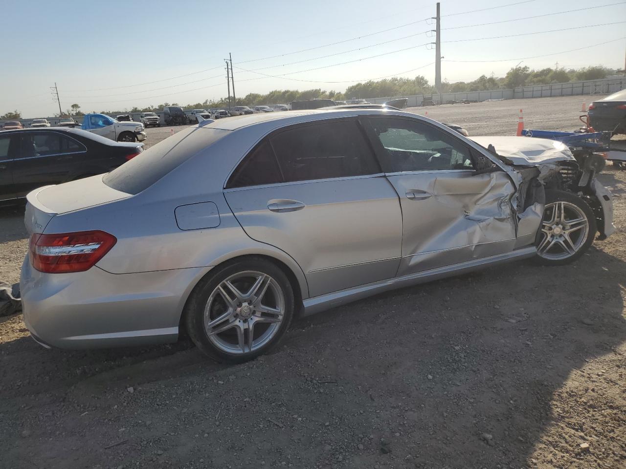 2013 MERCEDES-BENZ E-Class