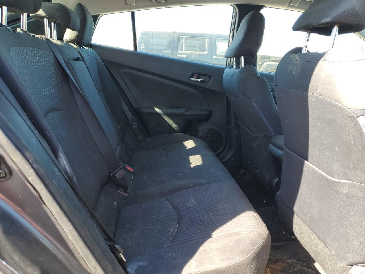 2017 TOYOTA PRIUS