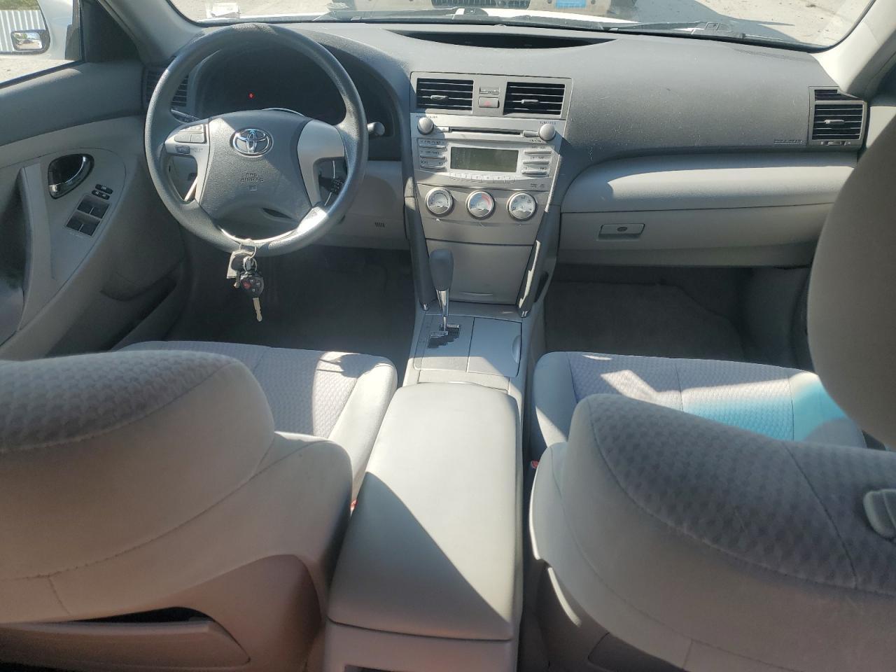 2010 TOYOTA CAMRY