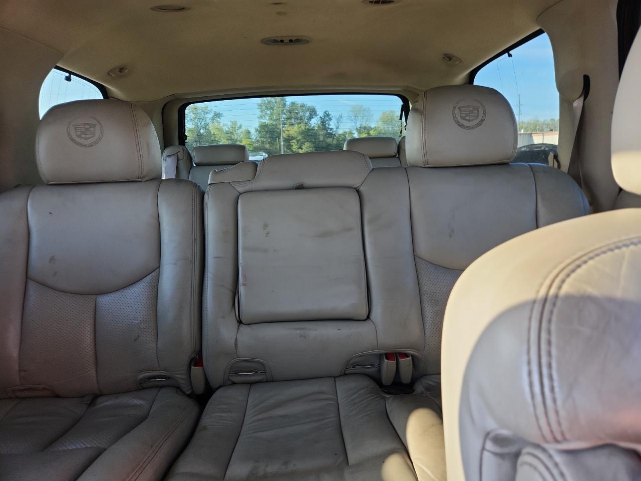 2003 CADILLAC ESCALADE