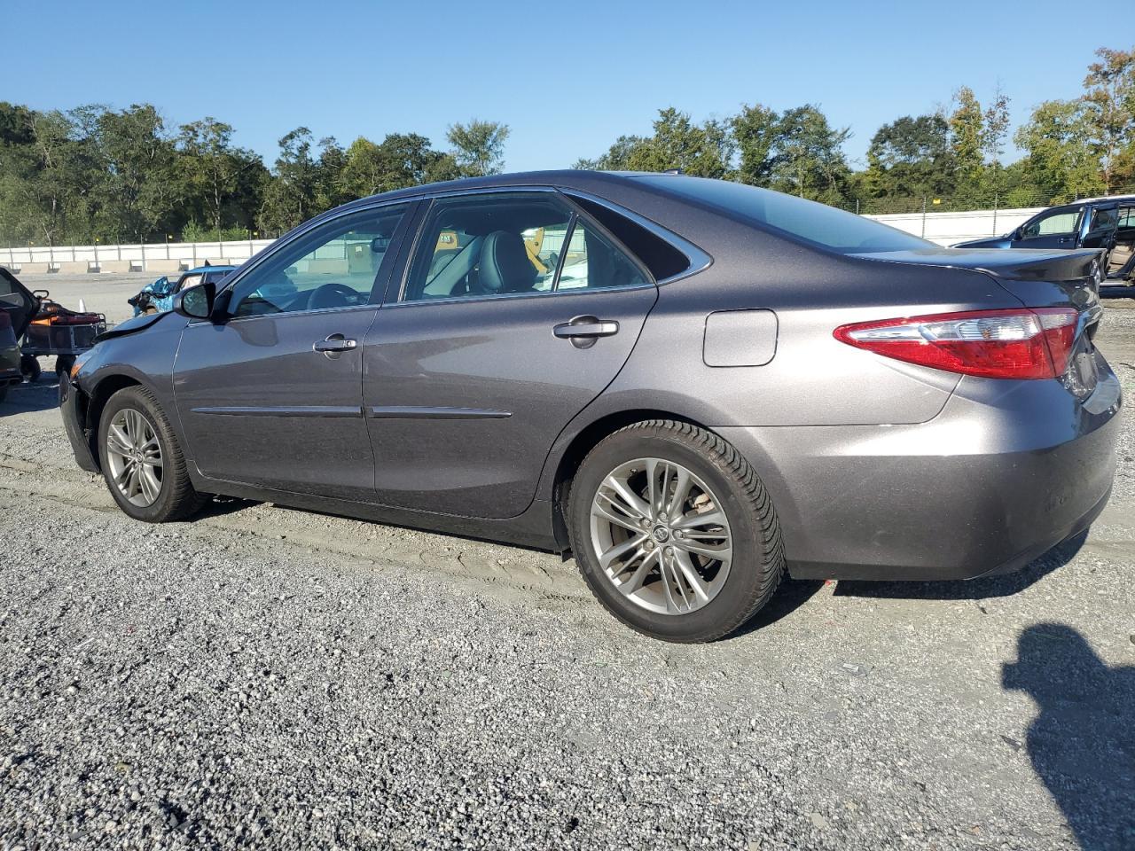2016 TOYOTA CAMRY