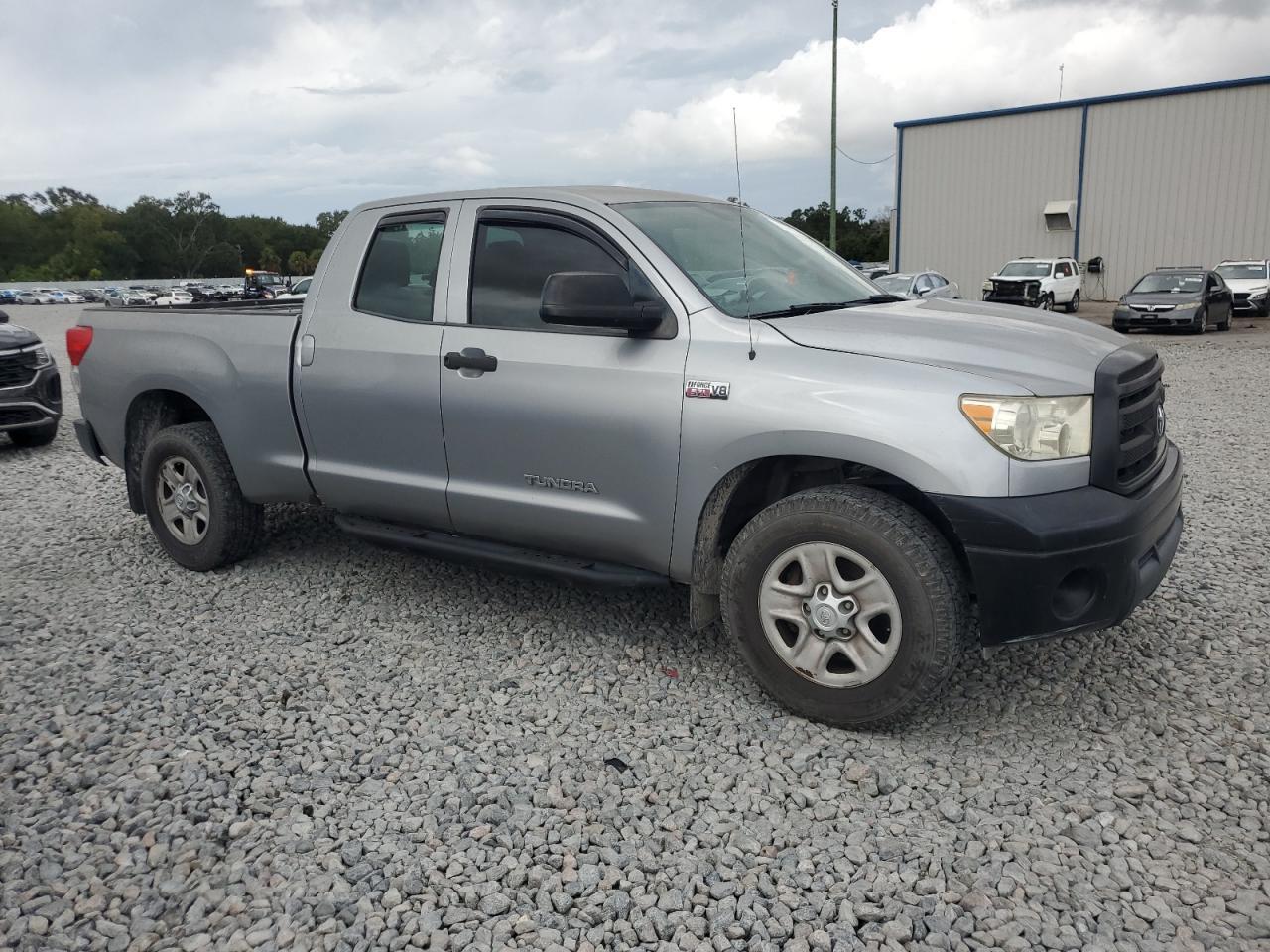 2011 TOYOTA TUNDRA