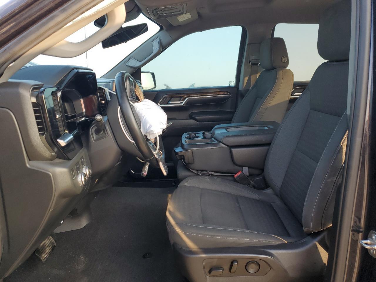 2023 GMC Sierra